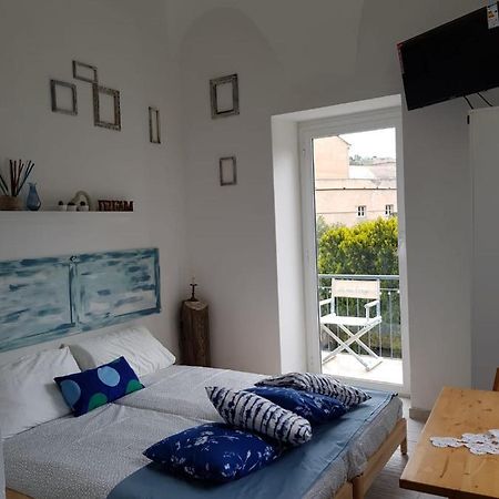 Mini Ca Del Borgo Apartment Finale Ligure Exterior photo